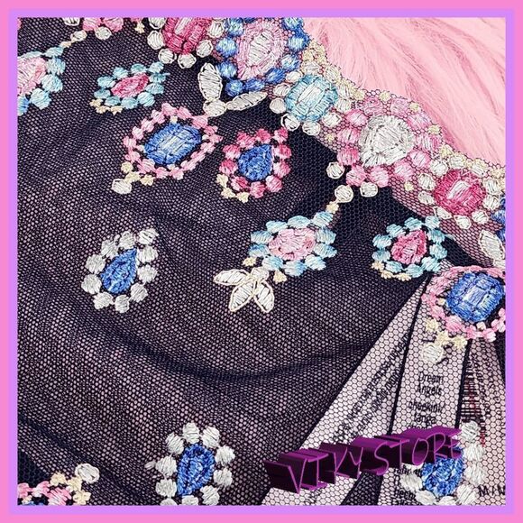 NWT Victoria's Secret Blue Embroidery Cheekini: Elegance in Every Detail Small N - Picture 3 of 5